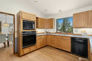 2420 Squak Mountain Loop SW, Issaquah, WA 98027 - Photo 8