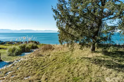 2089 West Beach Road, Oak Harbor, WA 98277 - Photo 8