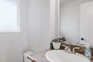 826 Maplewood Ave, Kent, WA 98030 - Photo 16