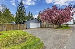 1851 NW Circle Dr N, Poulsbo, WA 98370 - Photo 2