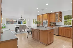 7537 21st Ave NE, Seattle, WA 98115 - Photo 10