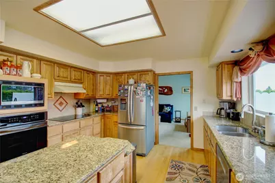 3805 N Avenue W, Anacortes, WA 98221 - Photo 14