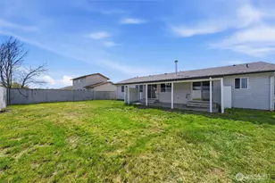 725 NW Sunburst Ct, Moses Lake, WA 98837 - Photo 30