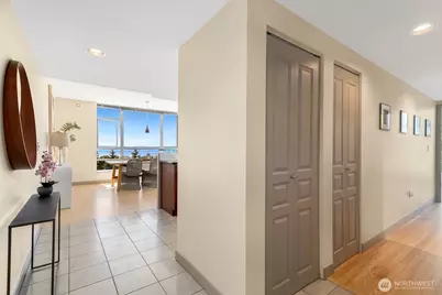 2929 1st Avenue #200, Seattle, WA 98121 - Photo 2