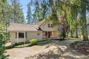 30 E Rainier Dr, Allyn, WA 98524 - Photo 2