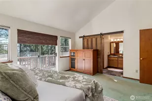 30 E Rainier Dr, Allyn, WA 98524 - Photo 18