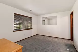 30 E Rainier Dr, Allyn, WA 98524 - Photo 28