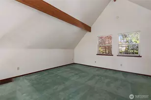 30 E Rainier Dr, Allyn, WA 98524 - Photo 22