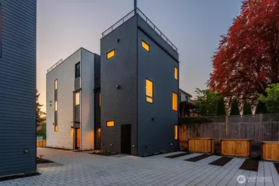 4122 B Burke Avenue N, Seattle, WA 98103 - Photo 24