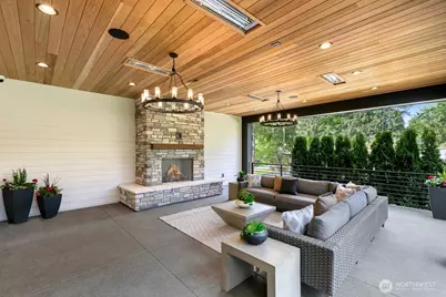 10630 SE 22nd Street, Bellevue, WA 98004 - Photo 32