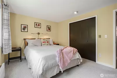 3142 Alki Avenue SW #303, Seattle, WA 98116 - Photo 16