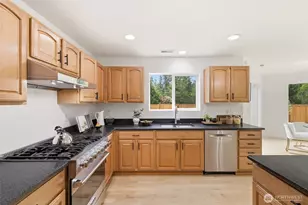 2108 250th Pl SE, Sammamish, WA 98075 - Photo 8