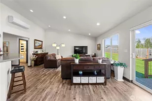 355 E Bon Air Dr, Coupeville, WA 98239 - Photo 6