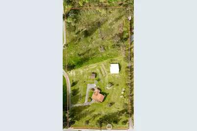 987 E Crescent Harbor Road, Oak Harbor, WA 98277 - Photo 4