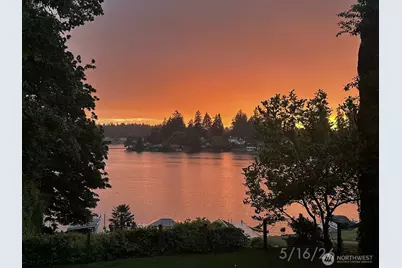 10040 Dekoven Drive SW, Lakewood, WA 98499 - Photo 1