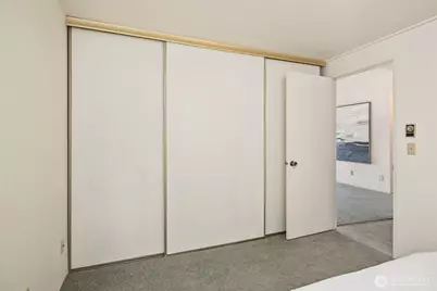 7518 24th Avenue NW #201, Seattle, WA 98117 - Photo 22