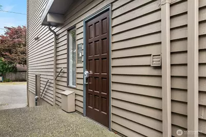 7518 24th Avenue NW #201, Seattle, WA 98117 - Photo 22