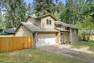 22506 Crown Cir SE, Yelm, WA 98597 - Photo 2