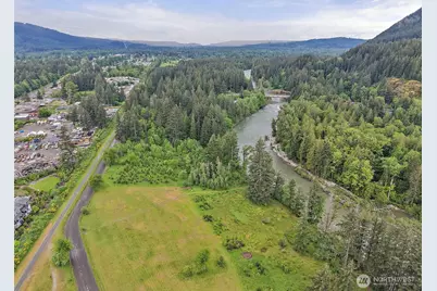 1890 SE 12th Street #706, North Bend, WA 98045 - Photo 34