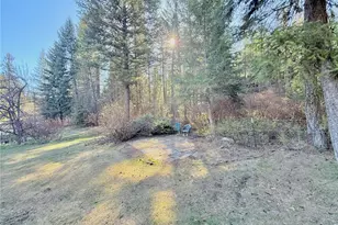 1092 Aeneas Valley Rd, Tonasket, WA 98855 - Photo 4