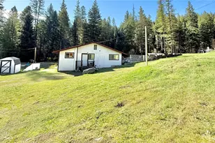 1092 Aeneas Valley Rd, Tonasket, WA 98855 - Photo 10
