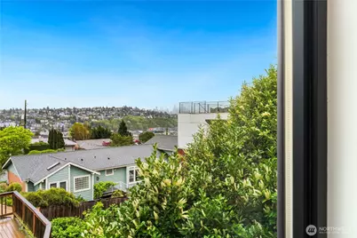 2528 27th Avenue W, Seattle, WA 98199 - Photo 14