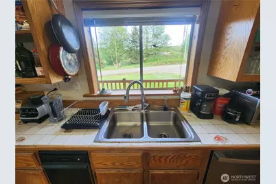 663 Whiskey Creek Beach Road, Port Angeles, WA 98363 - Photo 12