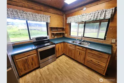 663 Whiskey Creek Beach Road, Port Angeles, WA 98363 - Photo 24