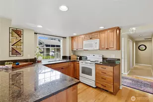 6713 113th Pl SE, Bellevue, WA 98006 - Photo 10