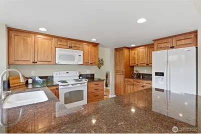 6713 113th Place SE, Bellevue, WA 98006 - Photo 12