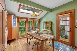1514 NE 70th St, Seattle, WA 98115 - Photo 12