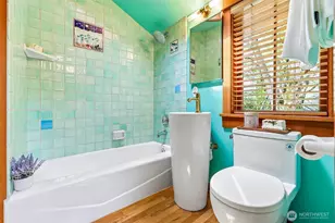 1514 NE 70th St, Seattle, WA 98115 - Photo 24