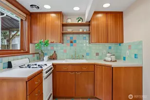 1514 NE 70th St, Seattle, WA 98115 - Photo 28