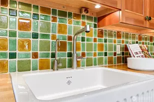 1514 NE 70th St, Seattle, WA 98115 - Photo 22