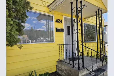 424 E 1st Street, Cle Elum, WA 98922 - Photo 2