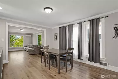706 S 58th Street, Tacoma, WA 98408 - Photo 12
