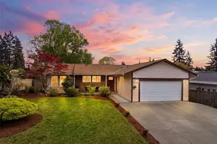 422 159th Pl SE, Bellevue, WA 98008 - Photo 1