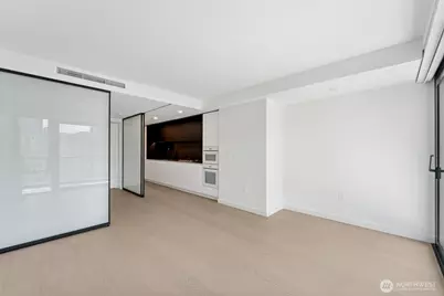 300 Virginia Street #1107, Seattle, WA 98121 - Photo 10