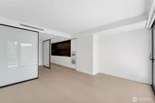 300 Virginia St, Seattle, WA 98121 - Photo 10