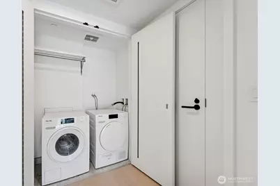 300 Virginia Street #1107, Seattle, WA 98121 - Photo 14