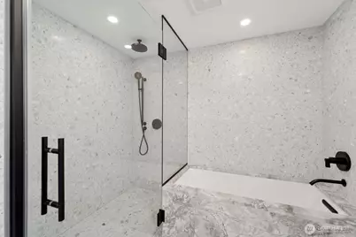 300 Virginia Street #1107, Seattle, WA 98121 - Photo 16