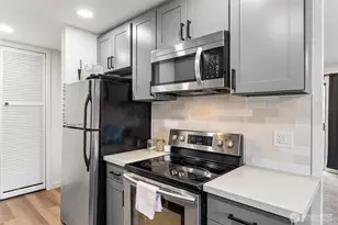 10459 Des Moines Memorial Dr S, Seattle, WA 98168 - Photo 6