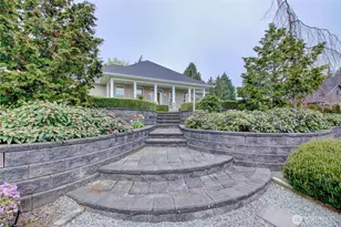 12220 Maple Crest Dr, Burlington, WA 98233 - Photo 2