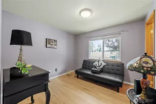 317 Teresa St, Camano Island, WA 98282 - Photo 16