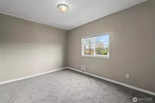 2204 S 12th St, Tacoma, WA 98405 - Photo 30