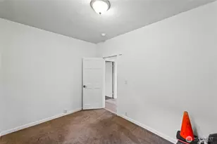 2204 S 12th St, Tacoma, WA 98405 - Photo 20