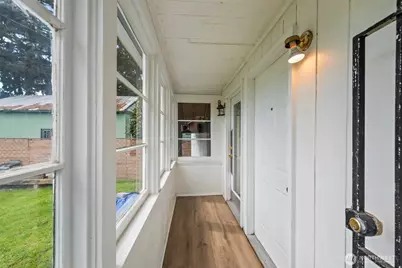 2204 S 12th Street, Tacoma, WA 98405 - Photo 6