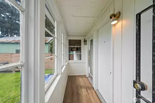 2204 S 12th St, Tacoma, WA 98405 - Photo 6