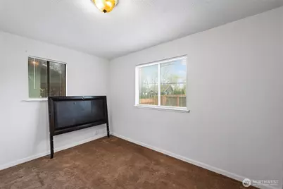 2204 S 12th Street, Tacoma, WA 98405 - Photo 16