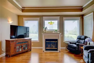 4304 Landmark Dr, Mount Vernon, WA 98274 - Photo 4